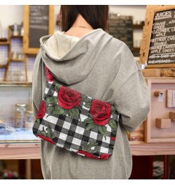 Red Pink Roses Print Women's Shoulder Bag, Purse Handbag Shoulder Bag, Tote Shoulder Bag with Zipper for Women Red Roses on C...